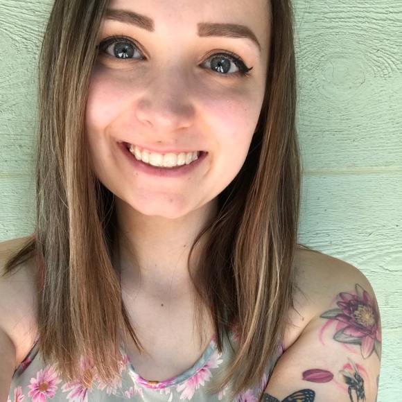 Meet your Posher, Kamala - Picture 1 of 1